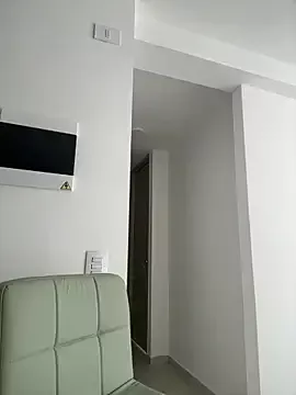 Freechat Naughty_arabs on StripChat