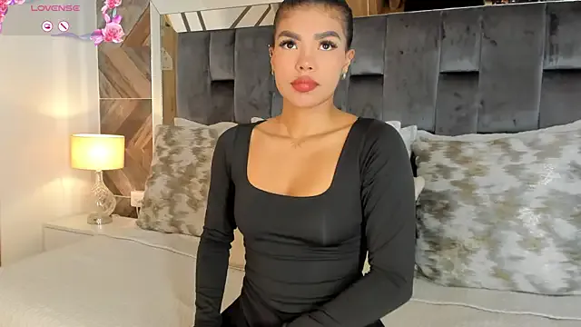 Freechat NaylaGrey on StripChat