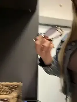 Offline NewLale on StripChat