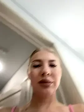 Offline NewLale on StripChat