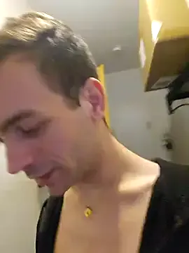 Offline nickdtr23 on StripChat