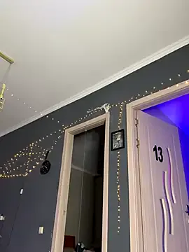 Offline NickiLike on StripChat