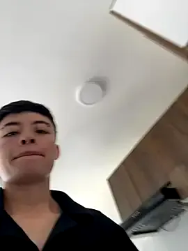 nico_18x on StripChat