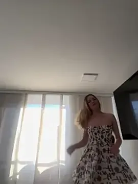 Group NicoleCut on StripChat