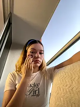 Group NicoleCut on StripChat