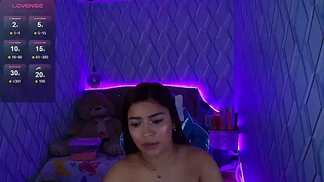 Offline NicolleTaylor on StripChat