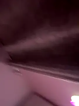 Offline nightingale27 on StripChat