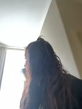 Offline nightingale27 on StripChat