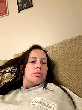 Offline nightingale27 on StripChat