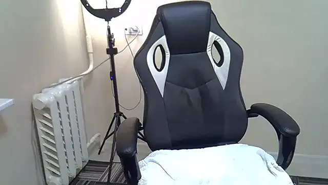 Offline NkPulse on StripChat