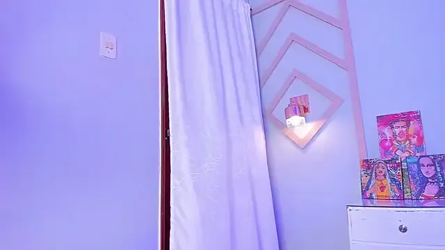 Offline noa_moon on StripChat