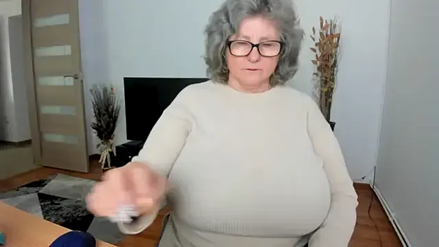 Offline NoraJohnson6 on StripChat