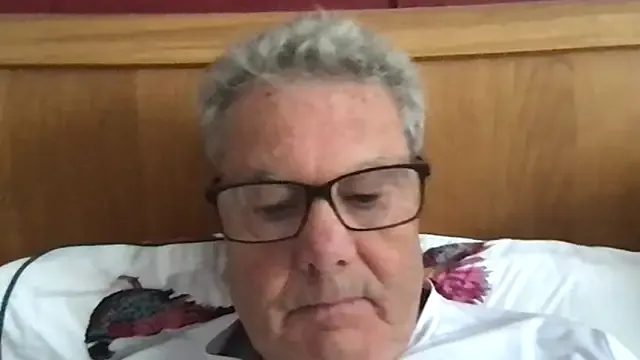 Offline Oldpistolpete on StripChat