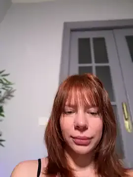 Offline Oopsfoxy on StripChat