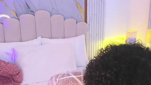 Offline OSHUN_ on StripChat