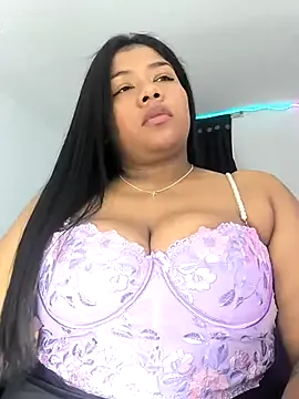 Freechat paola091 on StripChat