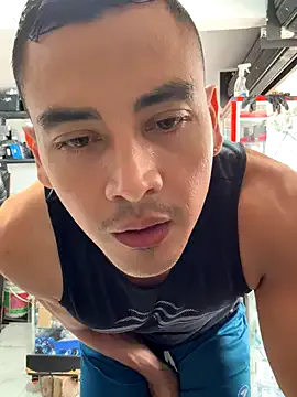 StripChat Paul22cm- is Freechat Paul22cm- — remove pants for 1 minute