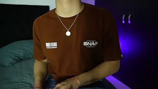 Playful_Adriana on StripChat