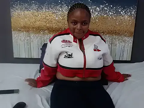 PrettyLisa28 on StripChat