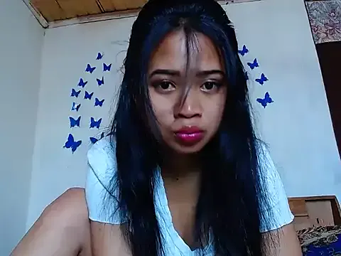 Offline Princess_Ariahsquirty on StripChat