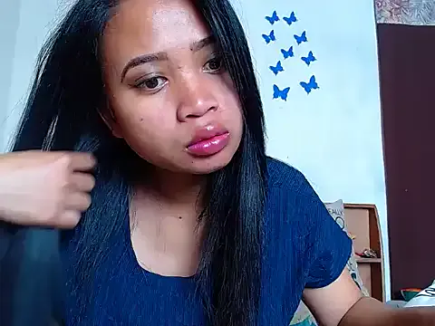 Offline Princess_Ariahsquirty on StripChat