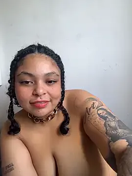 PrincessLauren420 on StripChat