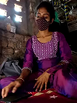 Offline priyastrip314 on StripChat