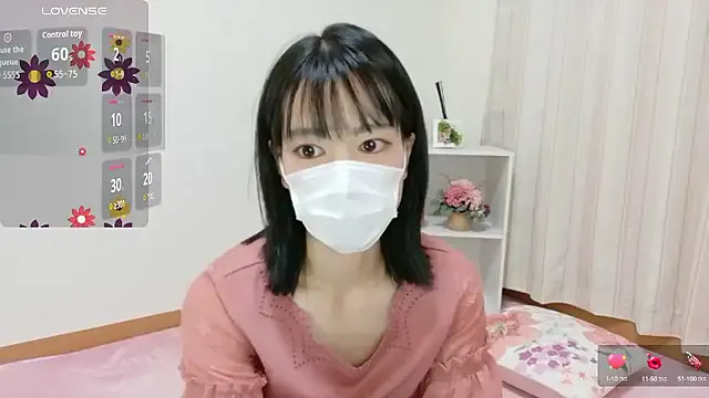 Offline QoMeioQ on StripChat