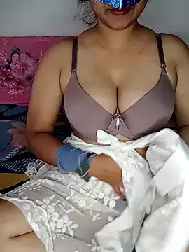 Offline Queen_Taniya on StripChat