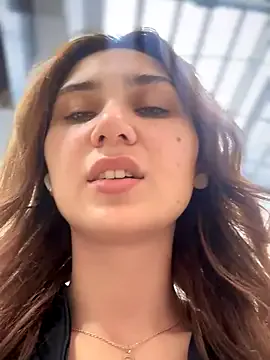 Freechat QuitieLia on StripChat