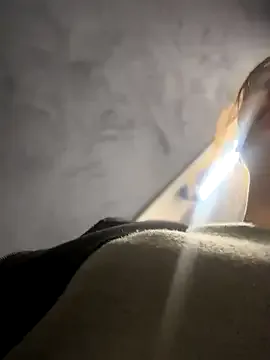 Freechat QuitieLia on StripChat