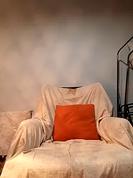 Raperin2545 on StripChat