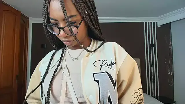 Offline Raquel_jones on StripChat