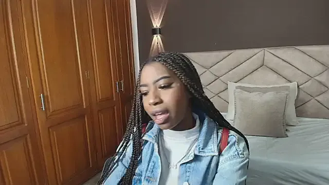 Offline Raquel_jones on StripChat