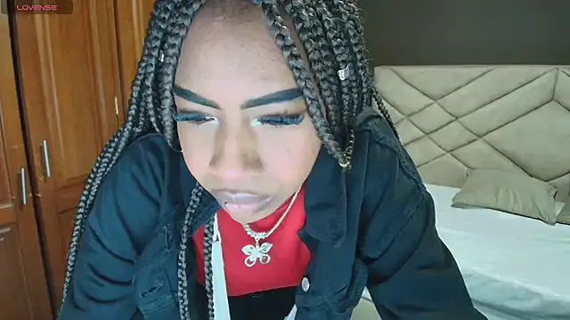 Offline Raquel_jones on StripChat