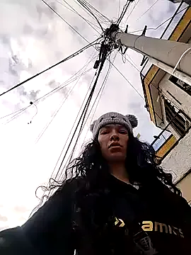 StripChat rebekka_simpson is Freechat rebekka_simpson — Remove bra during transport