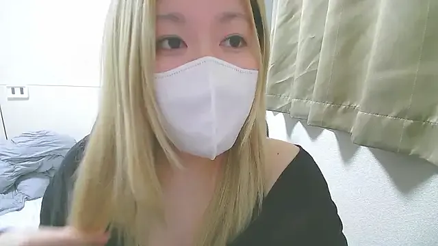 Offline Remi_official on StripChat