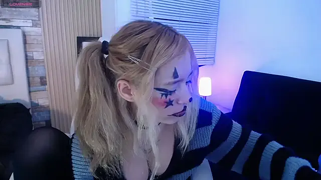 Offline rihonna_hs8 on StripChat