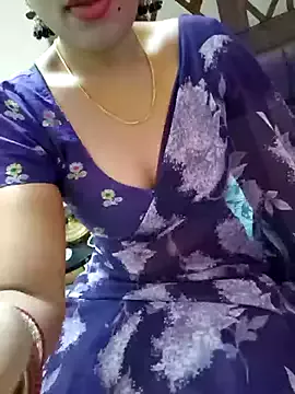 Offline Roja-Telugu777 on StripChat