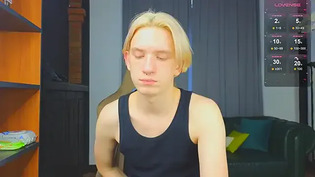 Freechat Ron_Vils on StripChat