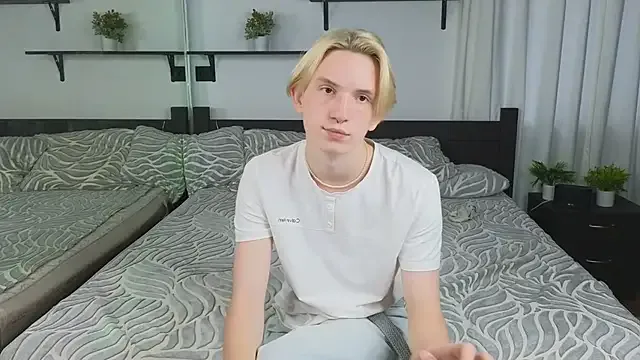 Freechat Ron_Vils on StripChat