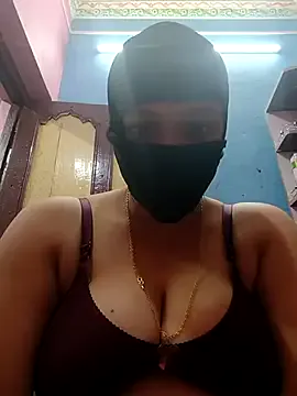 Offline roshniparveen5655 on StripChat