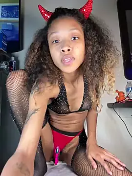 Offline rubywithpearls on StripChat