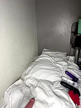 Offline rubywithpearls on StripChat