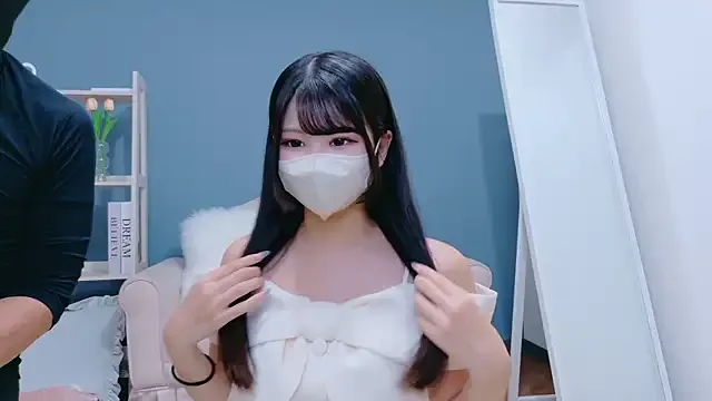 Offline Ruru-shuv on StripChat