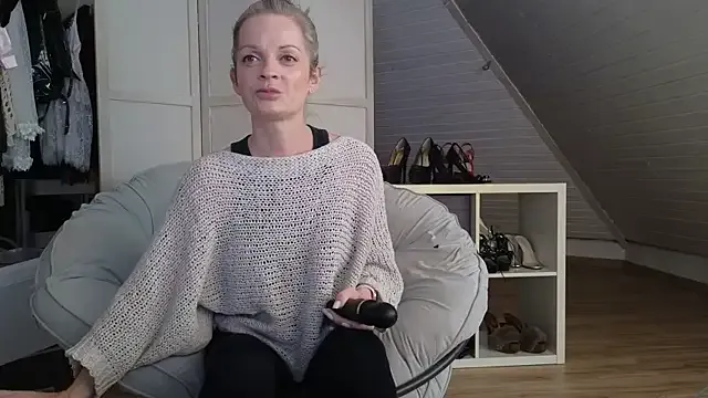 StripChat Sabdeluxe is Freechat Sabdeluxe — doggy anal