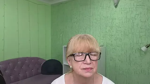 Offline Sabina_Ros on StripChat