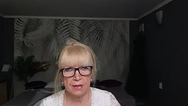 Offline Sabina_Ros on StripChat