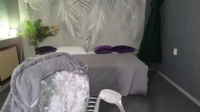 Offline Sabina_Ros on StripChat