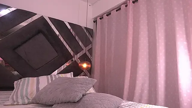 Offline sam_lewins on StripChat